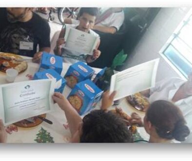 Capacitação continuada para equipe com certificação anual