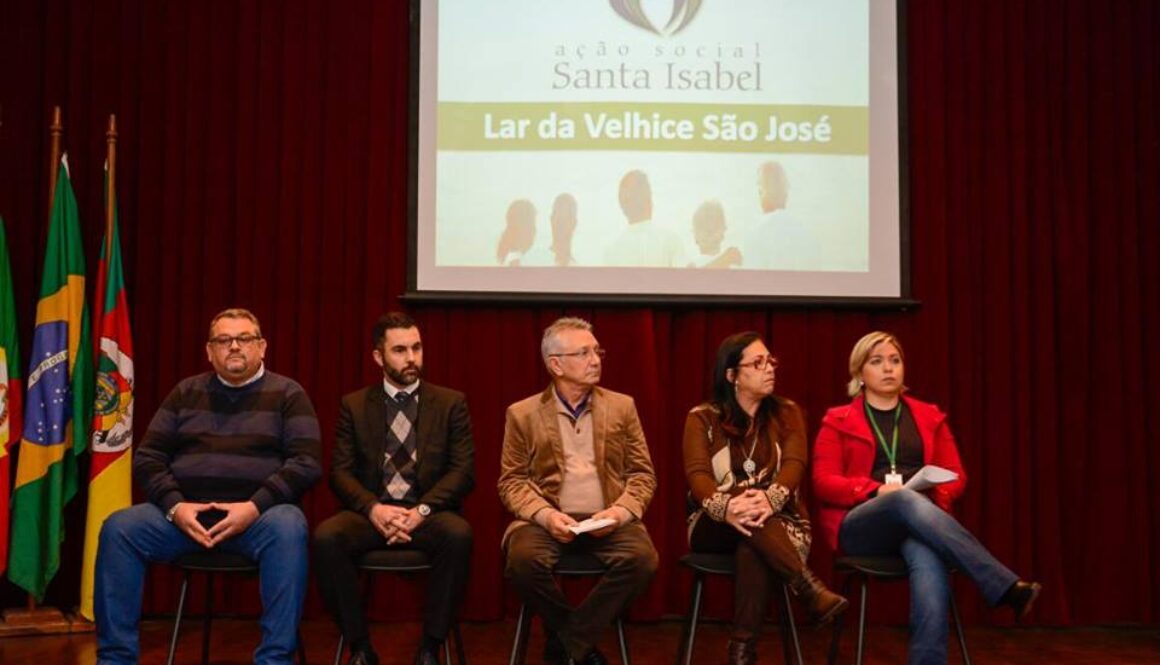 1 (8) SEMINÁRIO INSTITUIÇÃO DE LONGA PERMANÊNCIA DE IDOSOS, CUIDADO E RESPEITO COM IDOSO